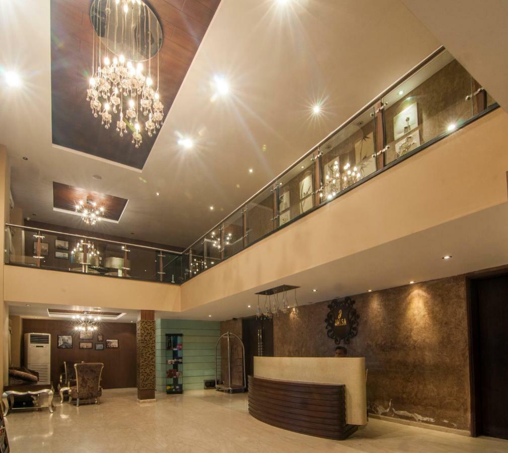 Jalsa Resort Indore Extérieur photo