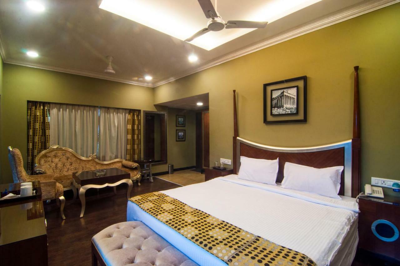 Jalsa Resort Indore Extérieur photo