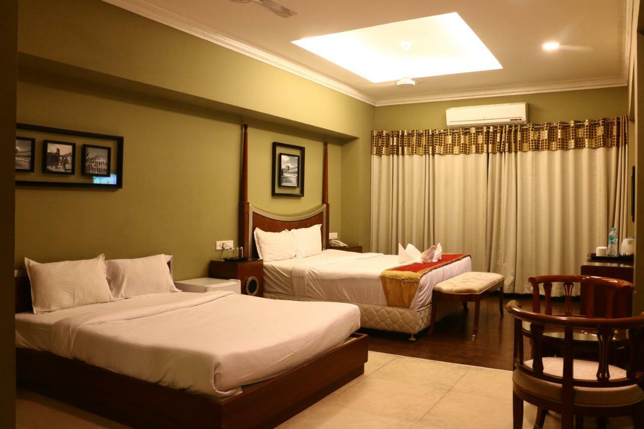 Jalsa Resort Indore Extérieur photo