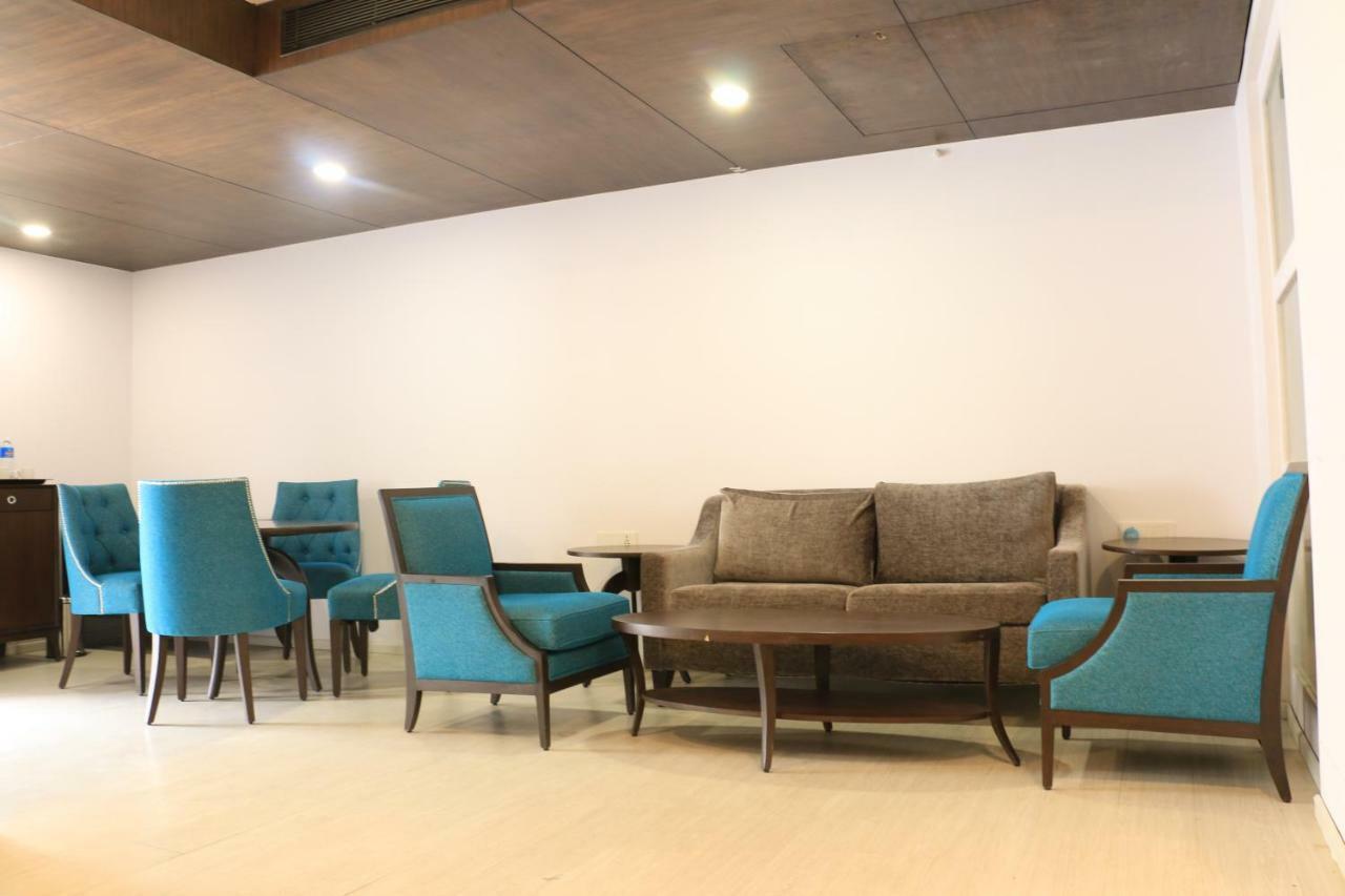 Jalsa Resort Indore Extérieur photo