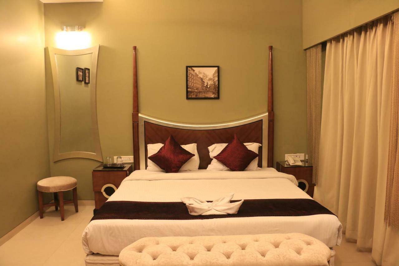 Jalsa Resort Indore Extérieur photo